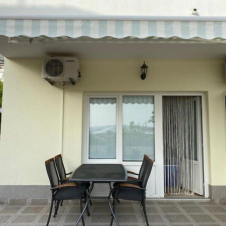 Apartmani Znaor Baska Voda Ngoại thất bức ảnh