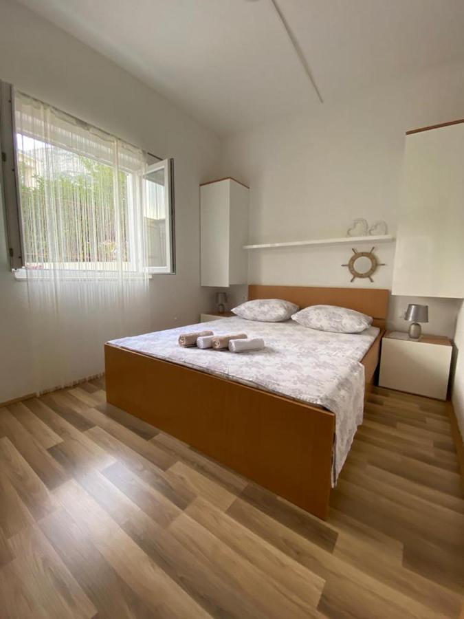 Apartmani Znaor Baska Voda Ngoại thất bức ảnh