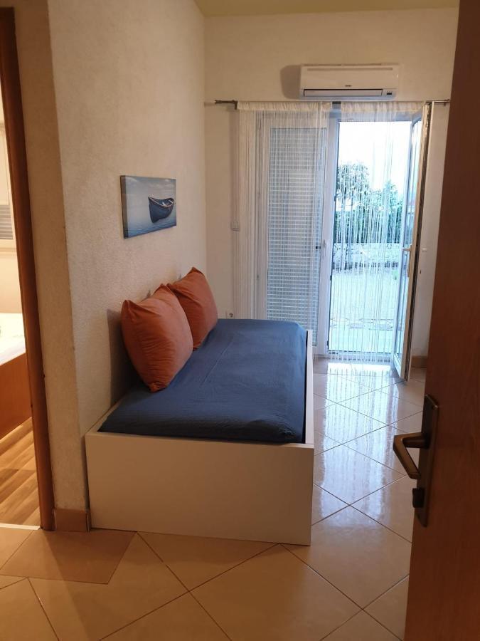 Apartmani Znaor Baska Voda Ngoại thất bức ảnh