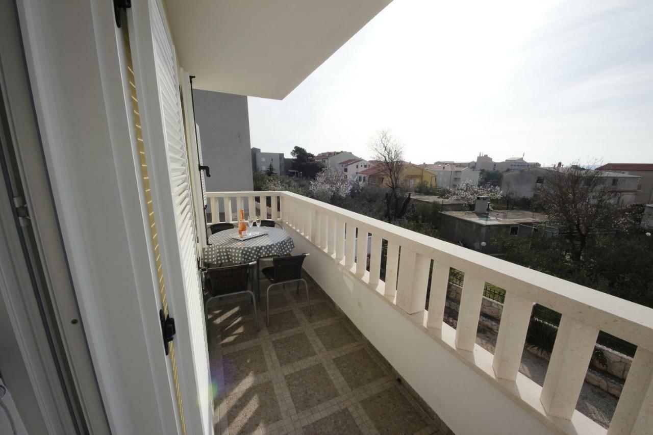 Apartmani Znaor Baska Voda Ngoại thất bức ảnh