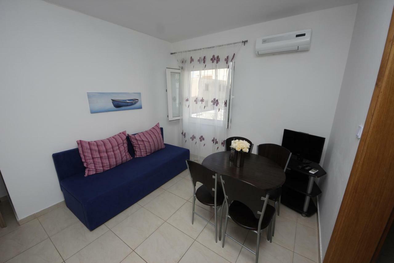 Apartmani Znaor Baska Voda Ngoại thất bức ảnh
