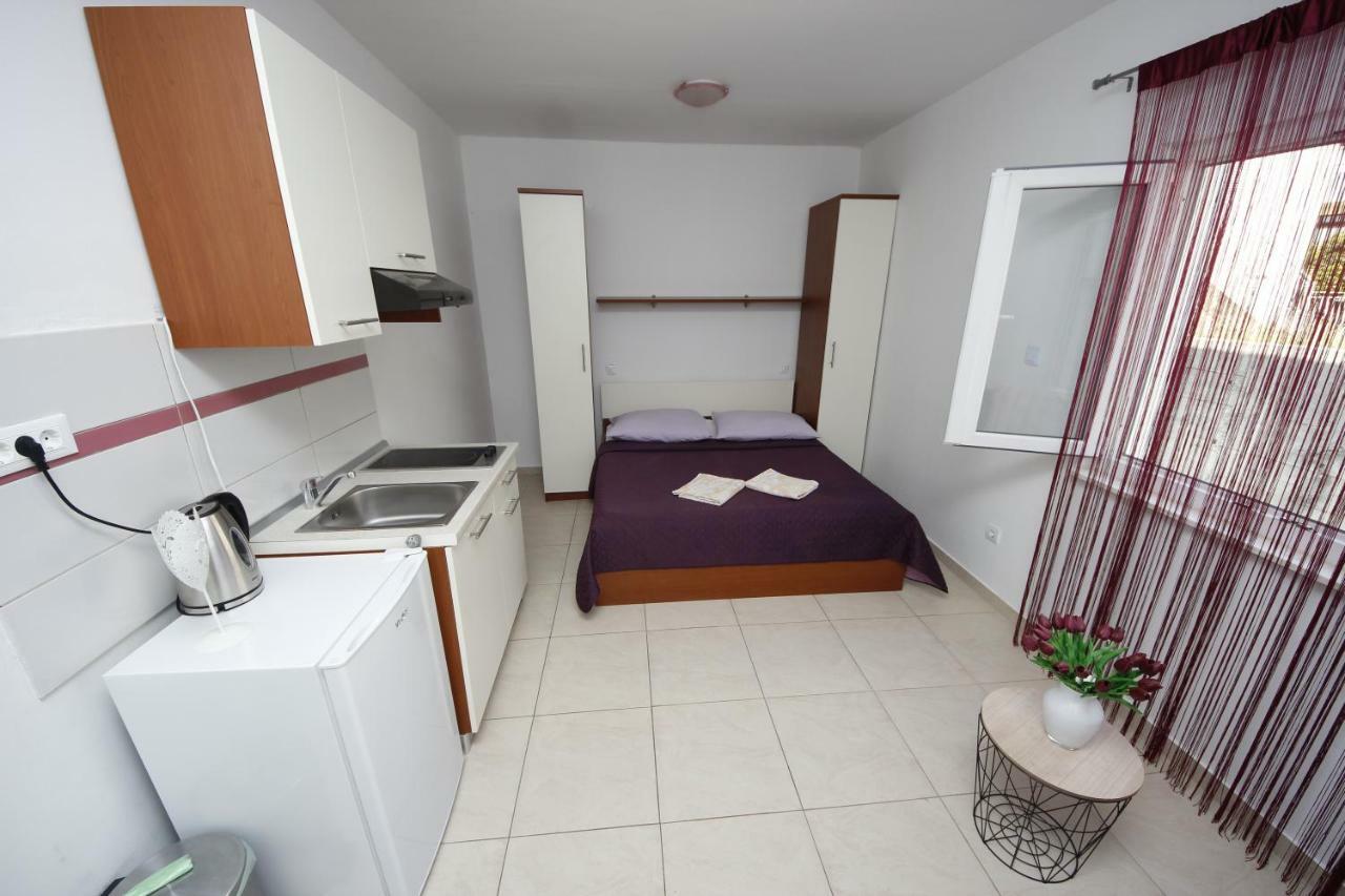 Apartmani Znaor Baska Voda Ngoại thất bức ảnh