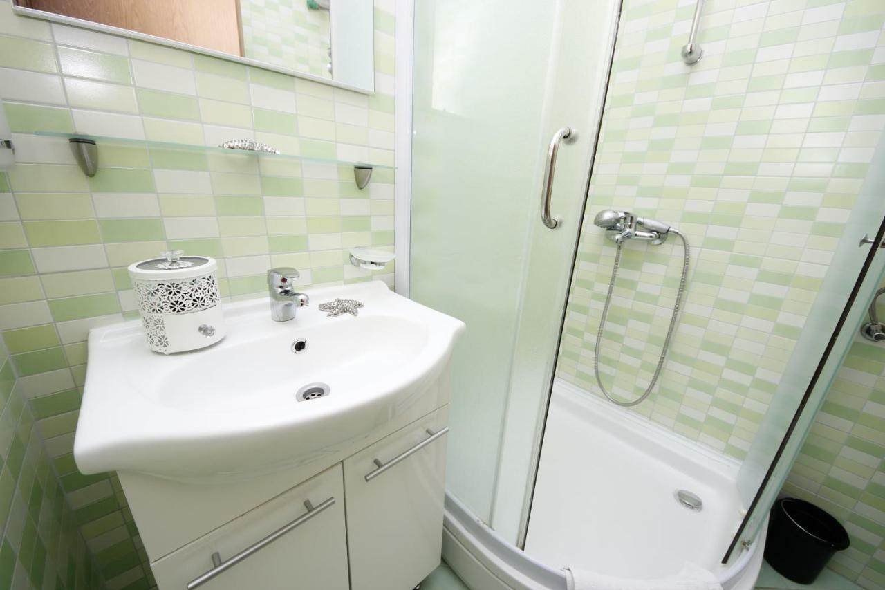 Apartmani Znaor Baska Voda Ngoại thất bức ảnh