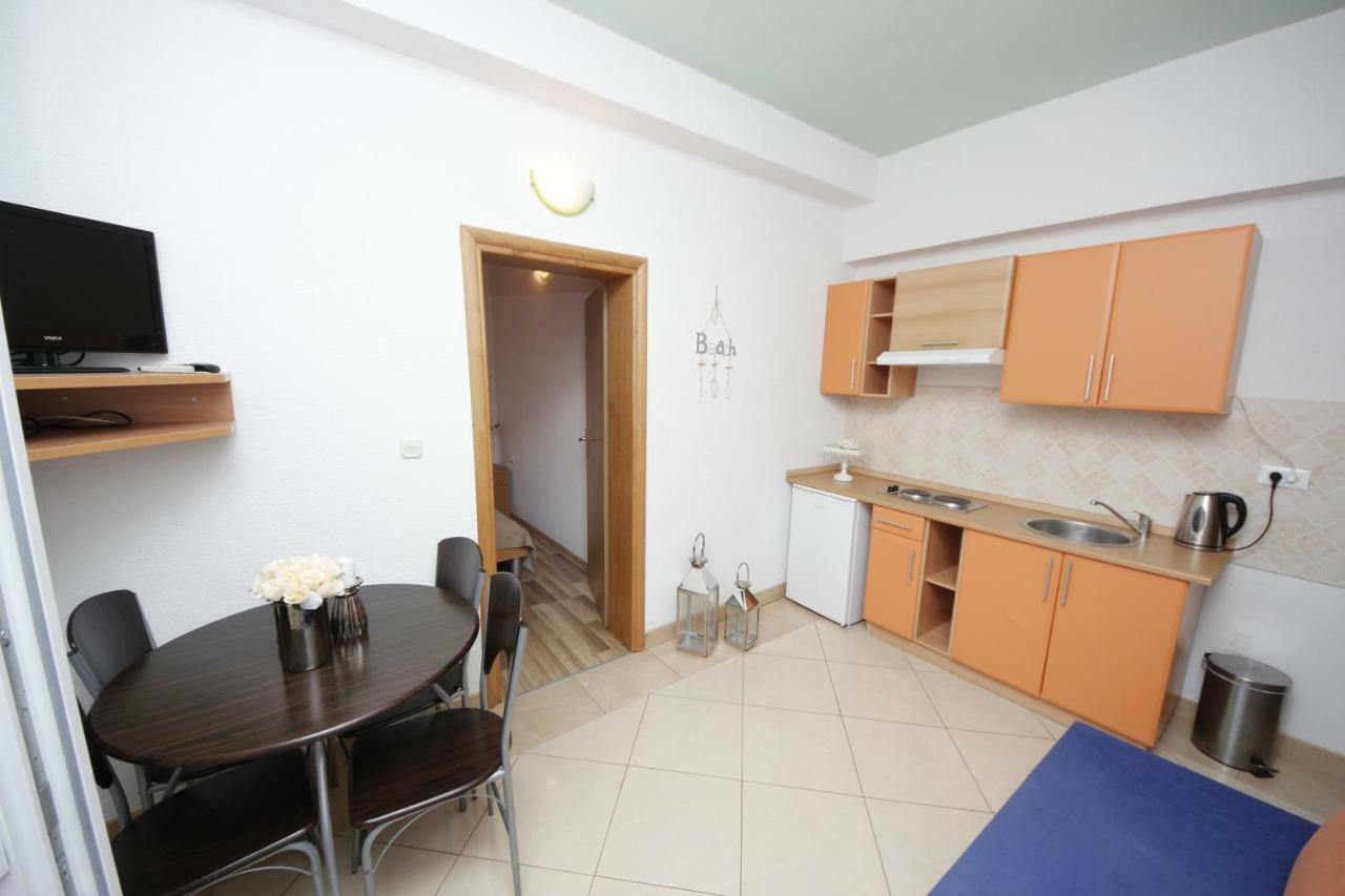 Apartmani Znaor Baska Voda Ngoại thất bức ảnh