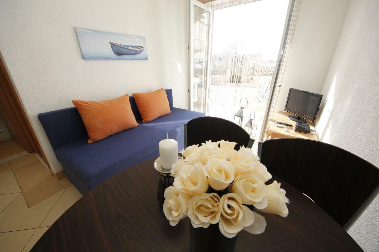 Apartmani Znaor Baska Voda Ngoại thất bức ảnh